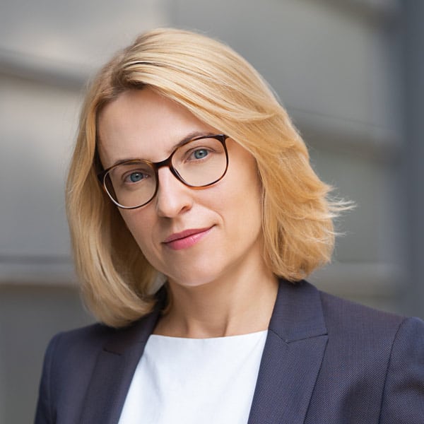 Host - Dr.-Ing. Maryna Feierabend